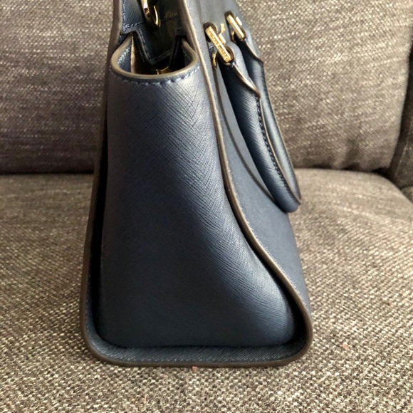 Michael Kors purse - Picture 4 of 8